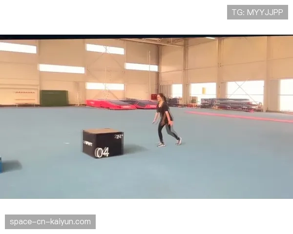 国际短跑速度营:中国教练传授爆发力秘诀,国际短跑运动员训练方法 国际短跑速度营:中国教练传授爆发力秘诀,国际短跑运动员训练方法